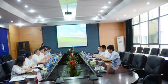 中国出口信用保险公司领导一行考察山河智能　