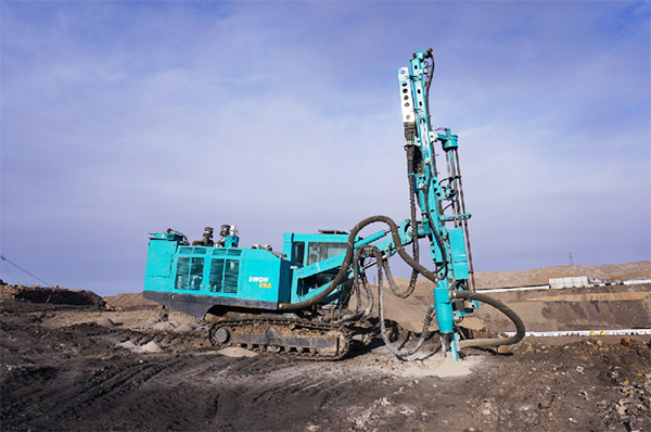 再战国际领先品牌,山河智能露天液压钻车一举成名