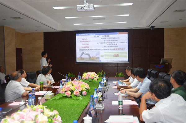 科技部高技术中心副主任袁建湘考察调研山河智能