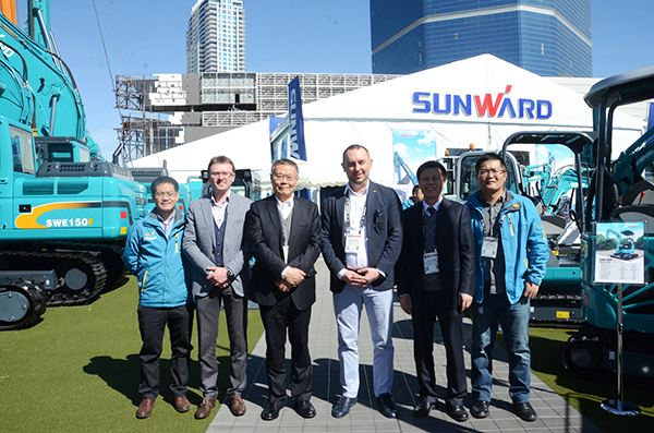 山河智能拉展“亮剑” 抢攻欧美高端市场