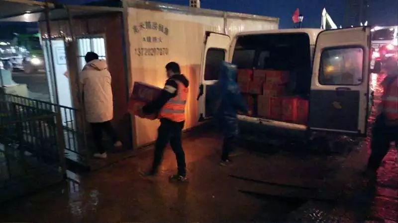 大爱无疆，山河智能急援武汉