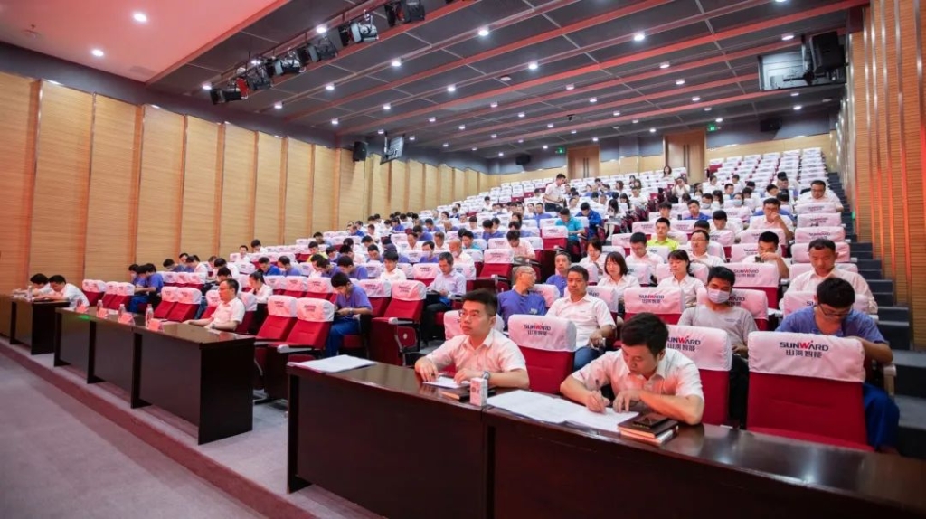 提升理论修养水平，确保党员发展质量 ——山河智能开展2020年入党积极分子培训