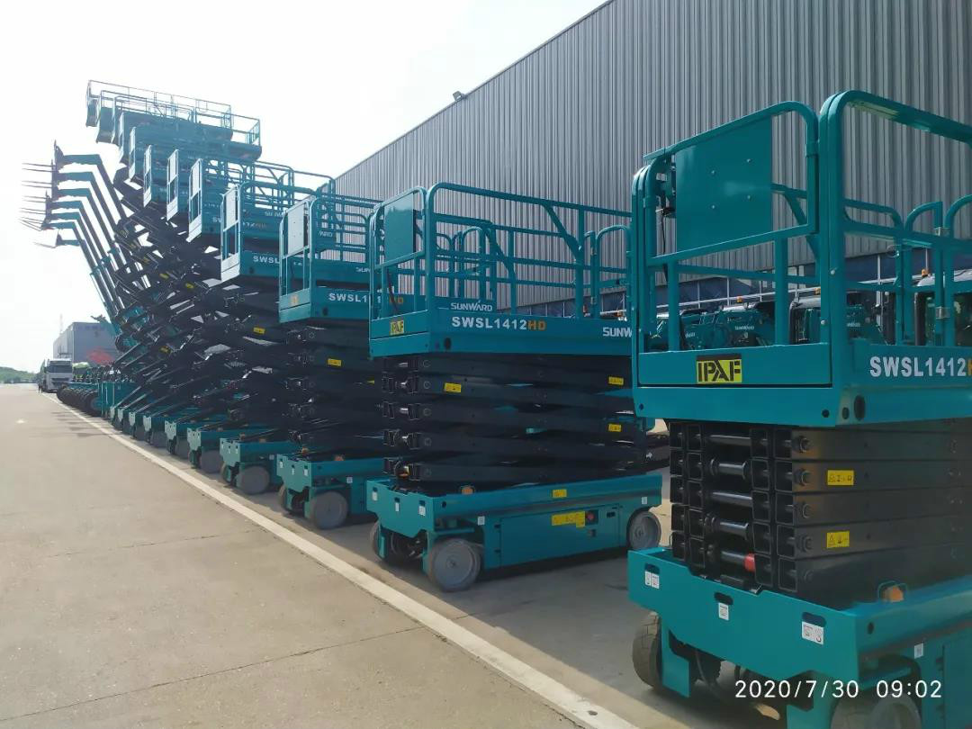 山河智能电动剪叉批量发货东北市场