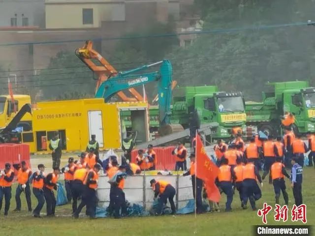 空地协同立体救援,山河智能无人化装备亮相2021-北江流域防汛抢险综合演练