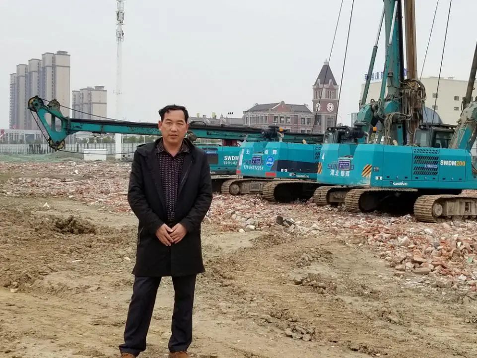 飒!他以11台旋挖钻占领荆州房建市场