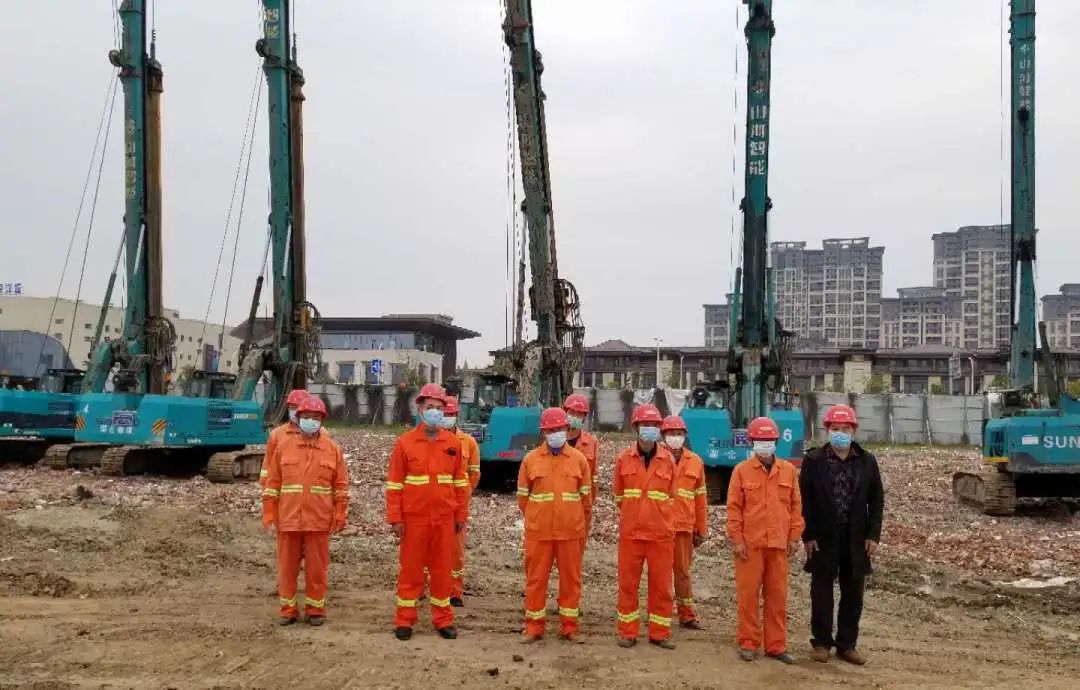飒!他以11台旋挖钻占领荆州房建市场