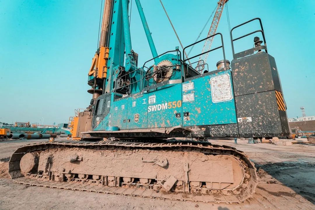 大国重器!山河智能超级装备助力北京城市副中心综合交通枢纽站建设