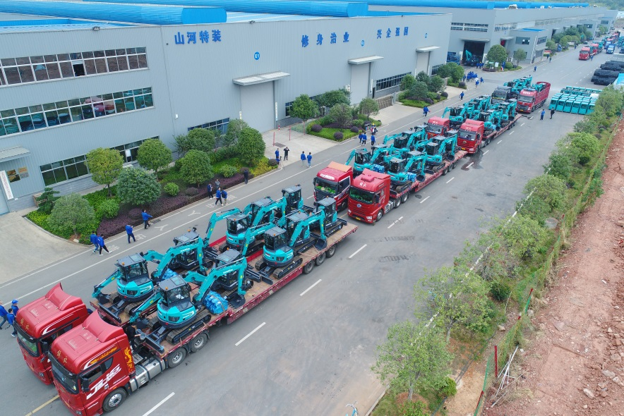 助力祖国西南地区建设!山河智能国内首批SWE60UF无尾挖掘机批量交付