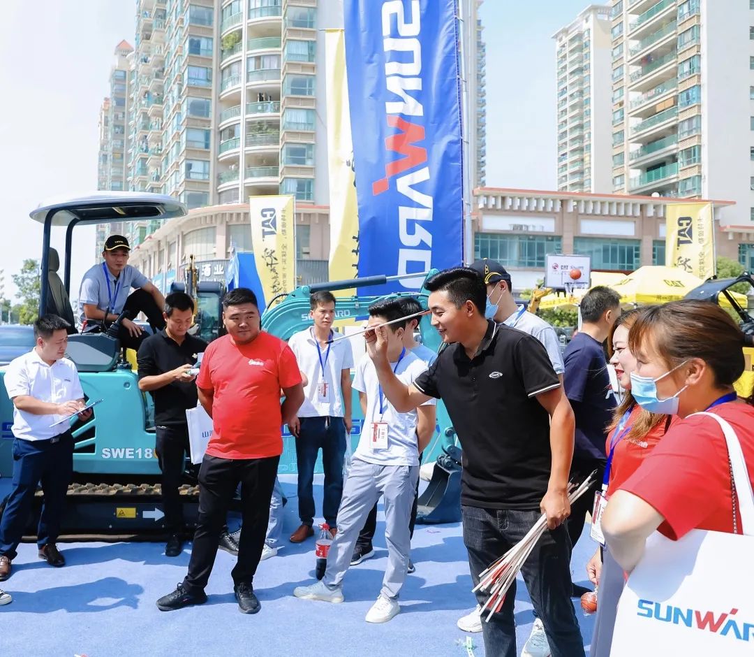 共享微挖新视界!山河智能微挖三大王牌产品齐聚2021全球微挖大会