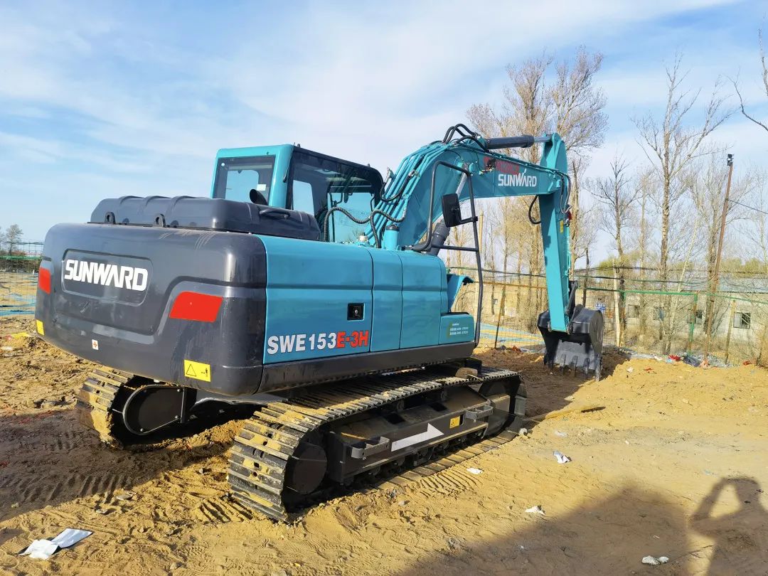 冲、冲、冲！带您感受山河智能挖掘机火热交机时刻