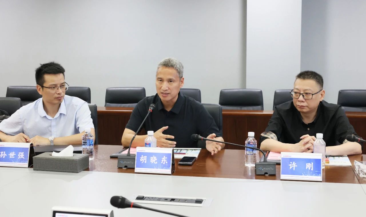 永青科技集团董事长胡晓东带队到访山河智能