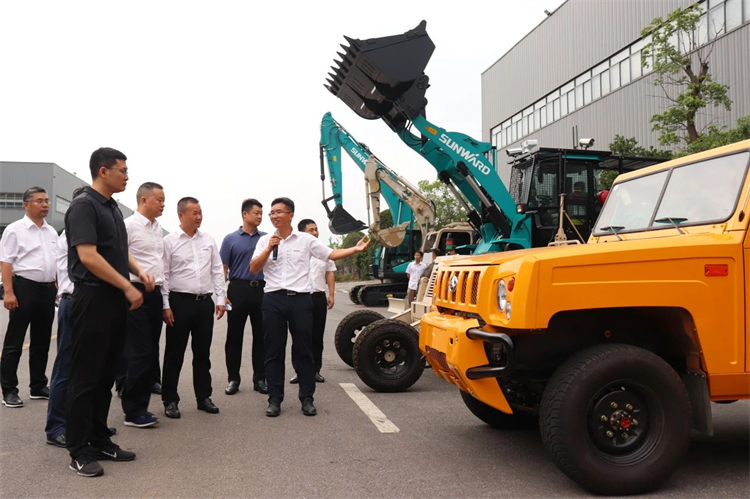 国家应急管理部救援协调和预案管理局副局长颜彬一行调研山河智能