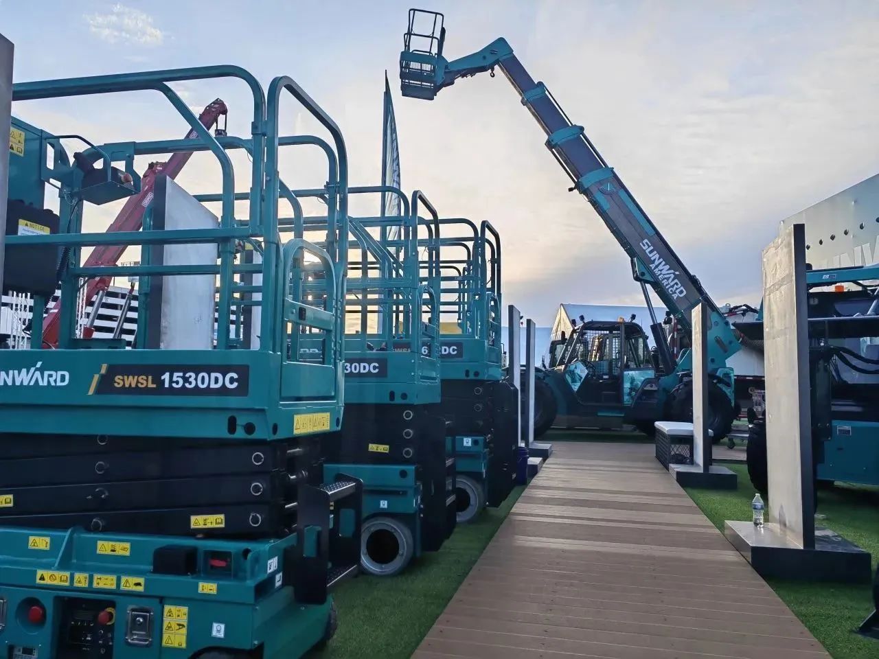 海外销售同比增长超200%！山河智能高空机械阔步“出海”