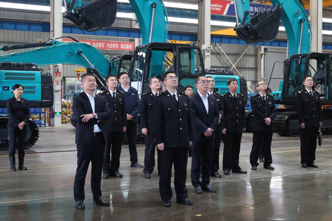 长沙海关党委书记、关长沈大为调研山河智能