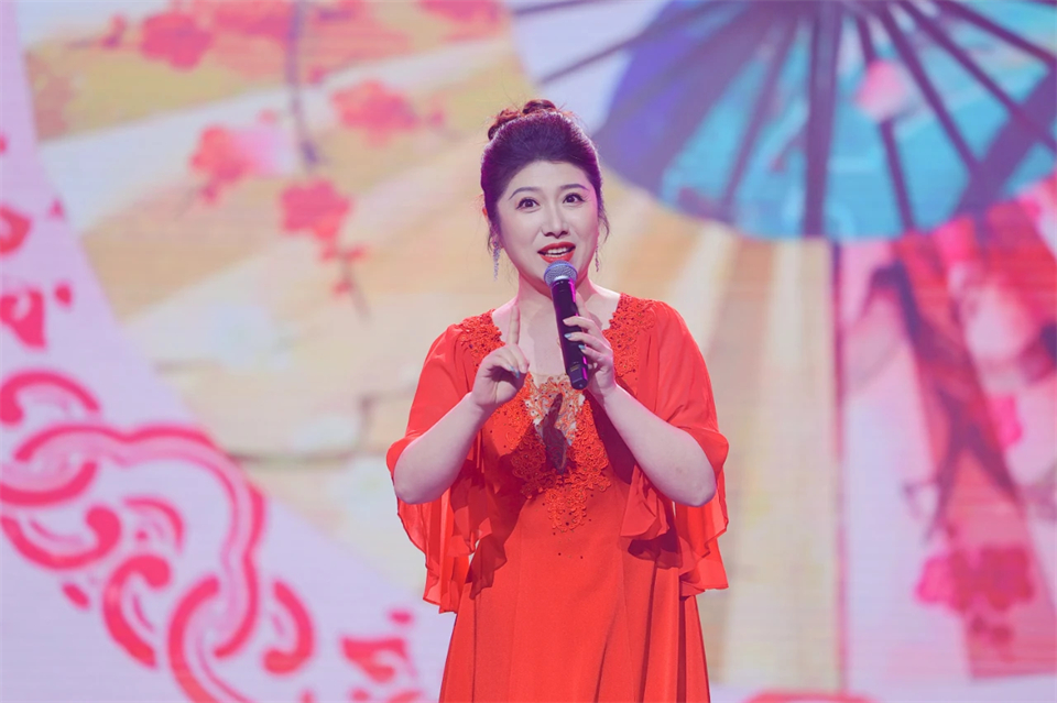 创新引领价值 理想成就未来——庆祝山河智能成立25周年表彰大会暨文艺晚会隆重举行