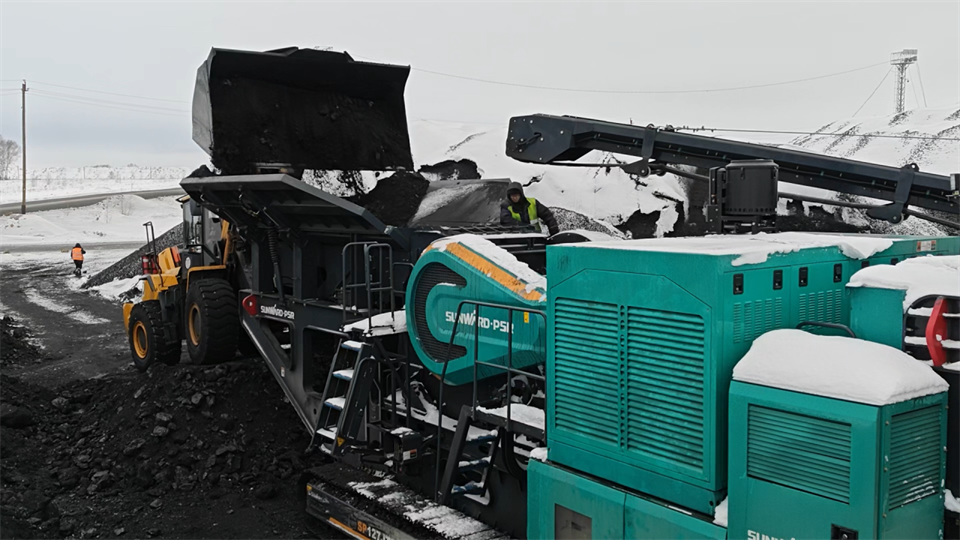 不惧-30℃极寒挑战，山河普石勒破碎筛分设备稳定运行！
