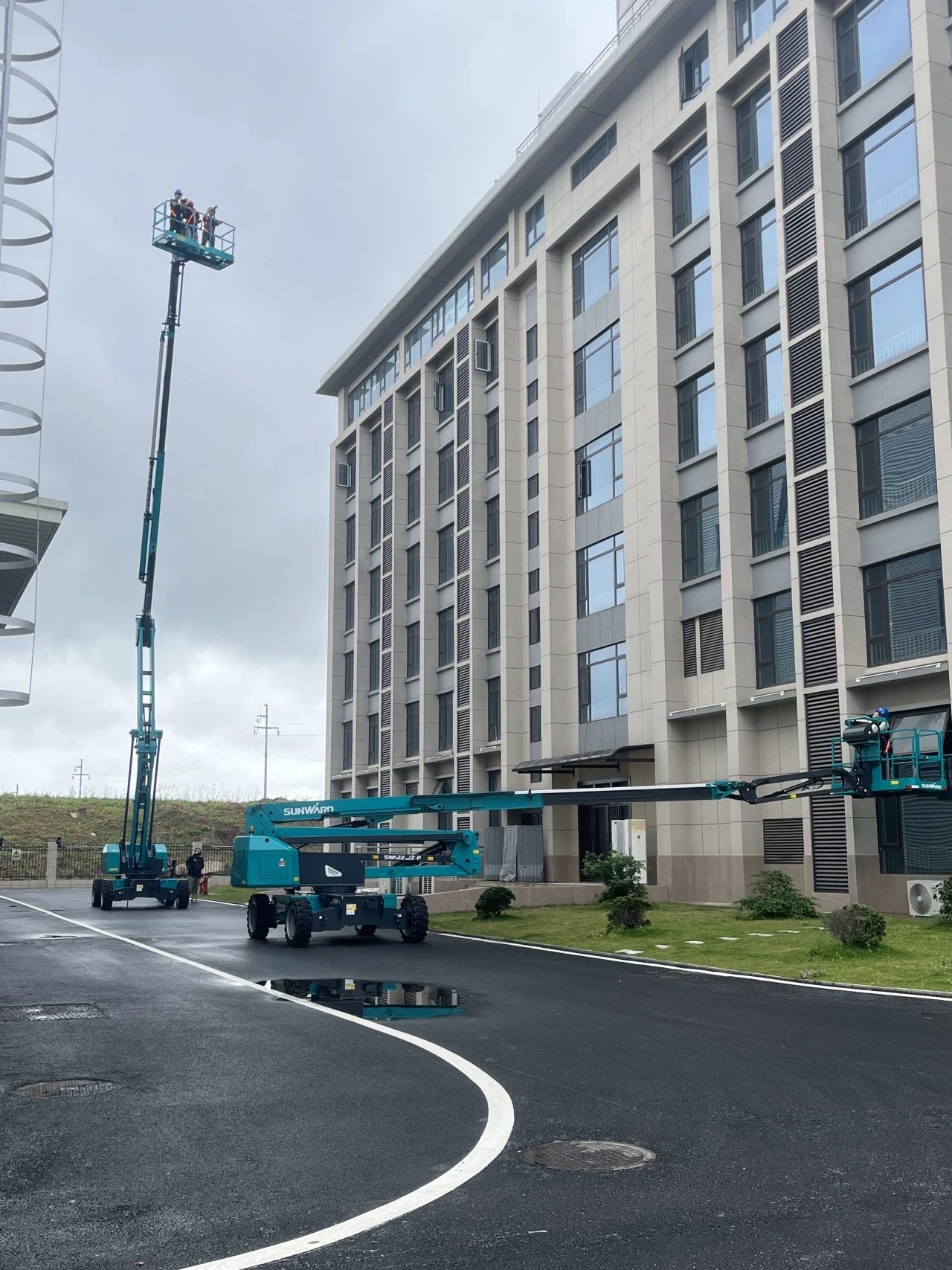 山河智能高空机械亮相《开始推理吧3》，与明星共赴